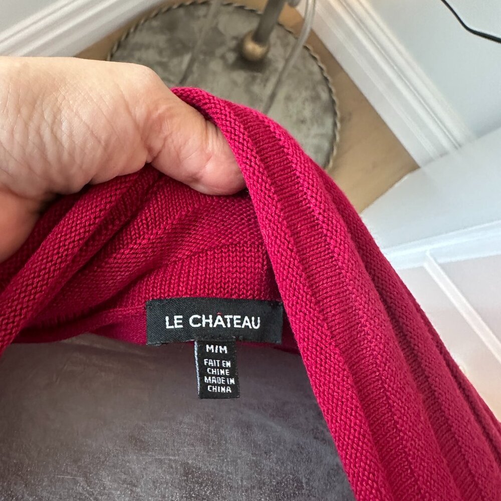 Sweater - Medium - Picture 3 of 3